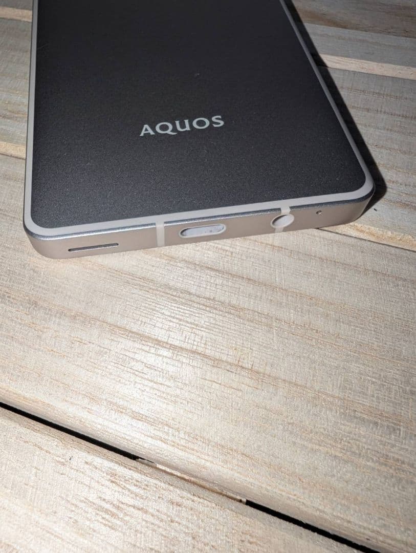 AQUOS sense7 SHG10 本体のみ