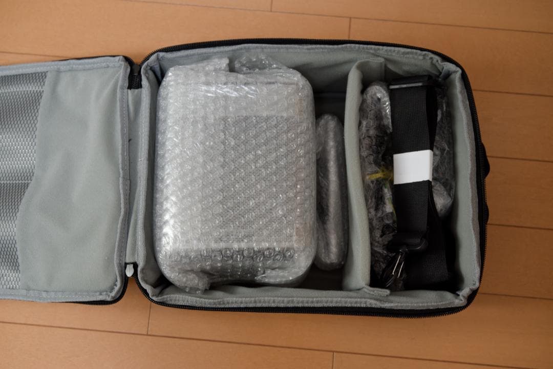 XGIMI Halo 専用収納ケース付き
