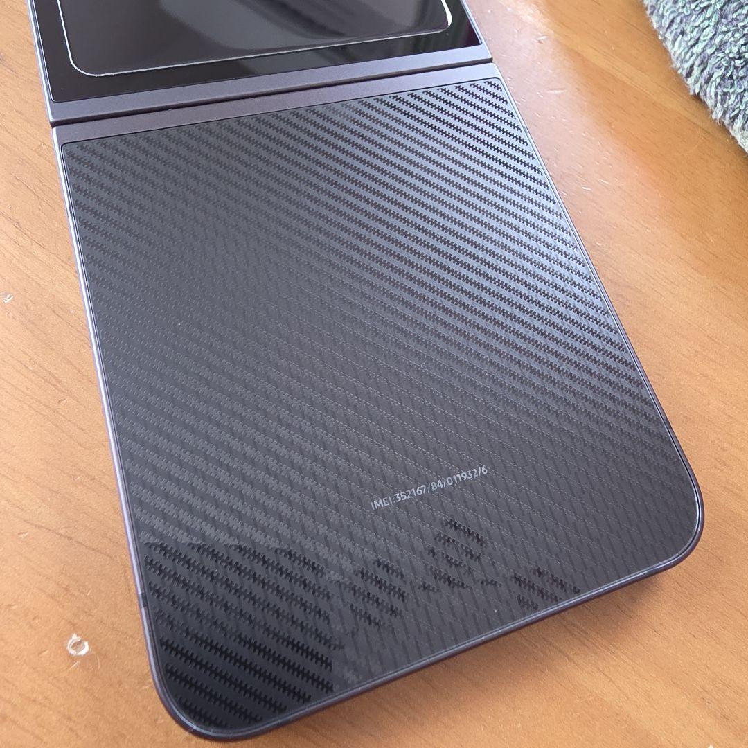 Galaxy z flip 6 simフリー（クラフテッドブラック、256GB）