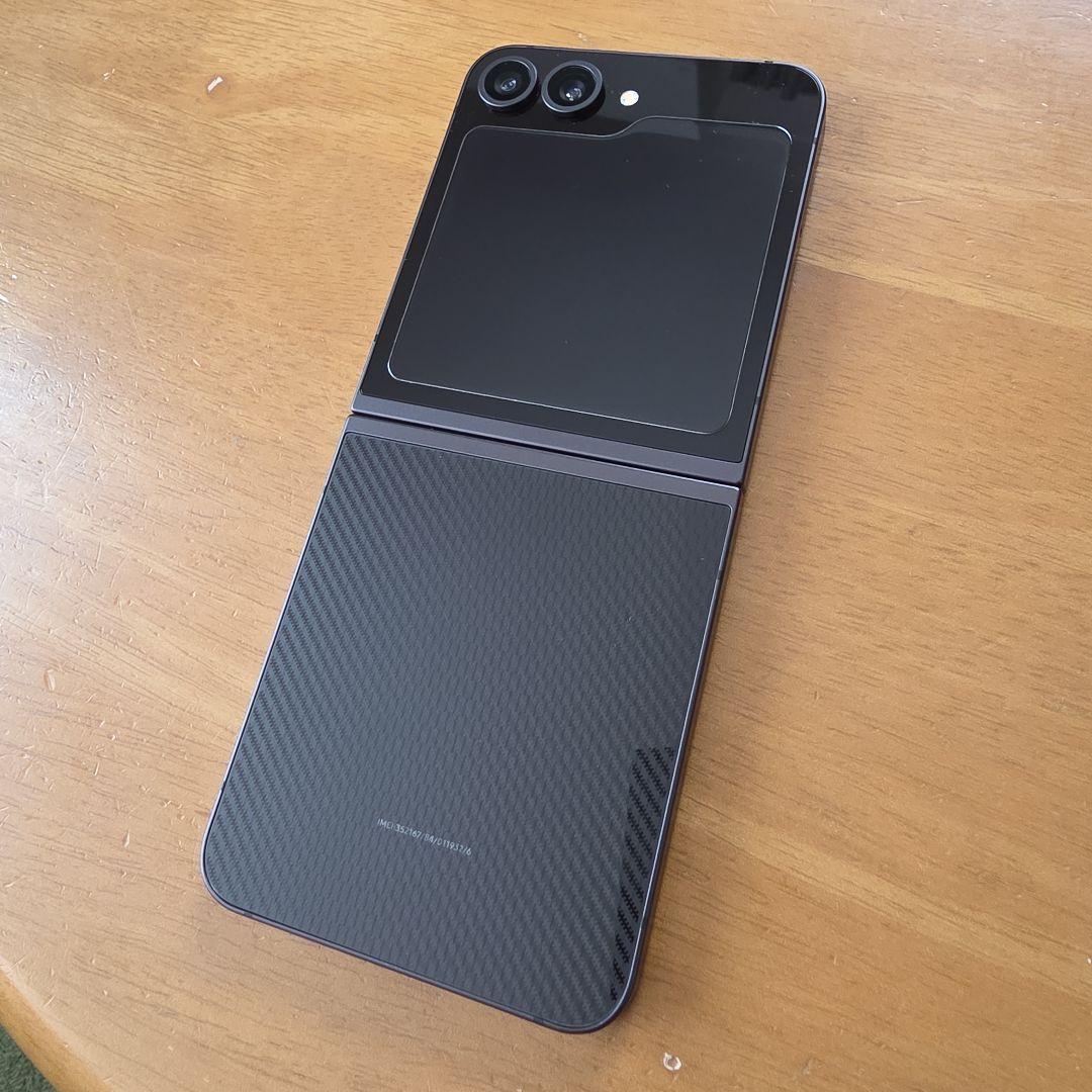 Galaxy z flip 6 simフリー（クラフテッドブラック、256GB）