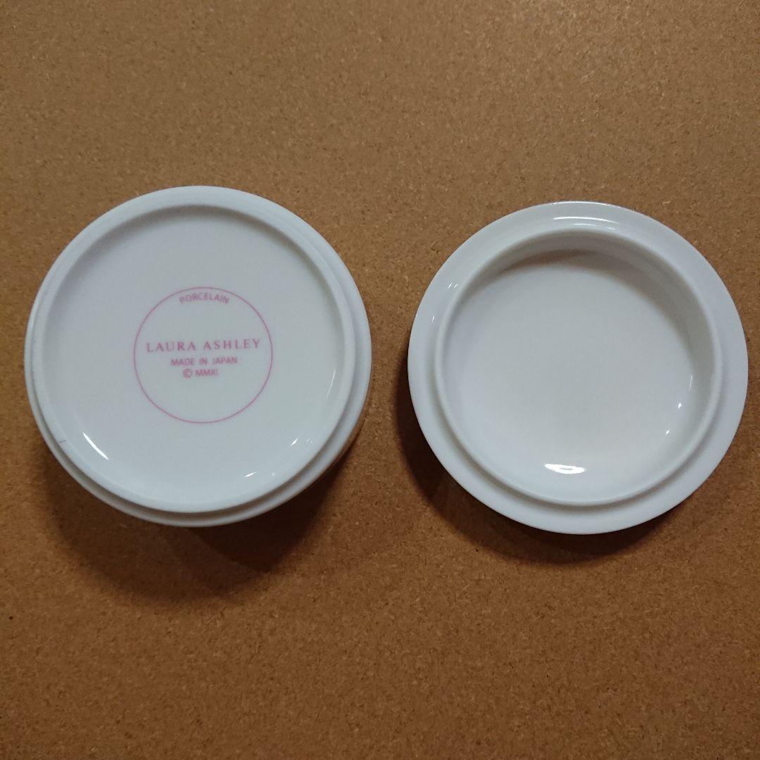 クチュールローズ アフタヌーンティーセット ローラアシュレイ ケーキスタンドほか