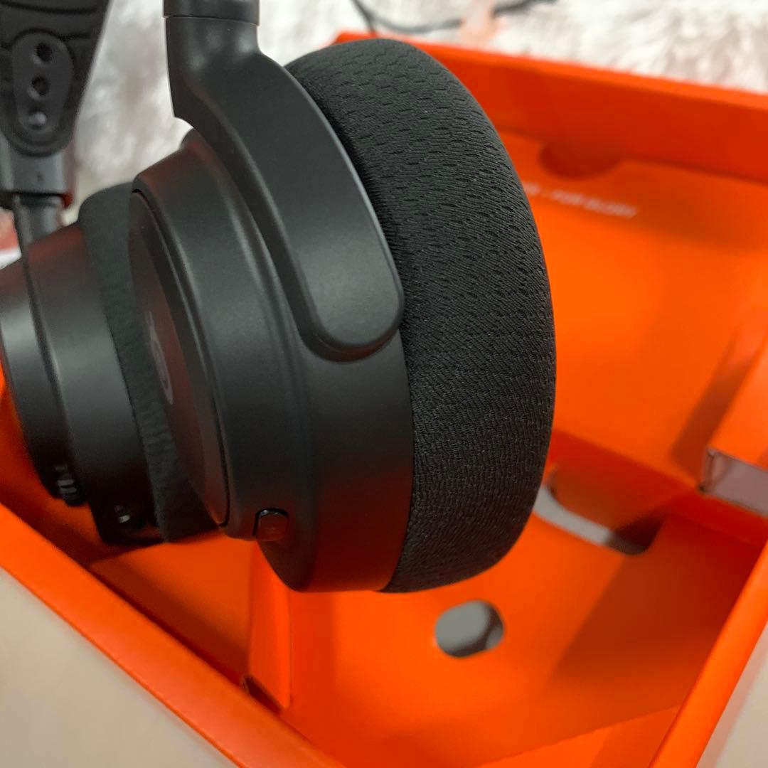 ジャンク　steelseries ARCTIS NOVA7 wireless