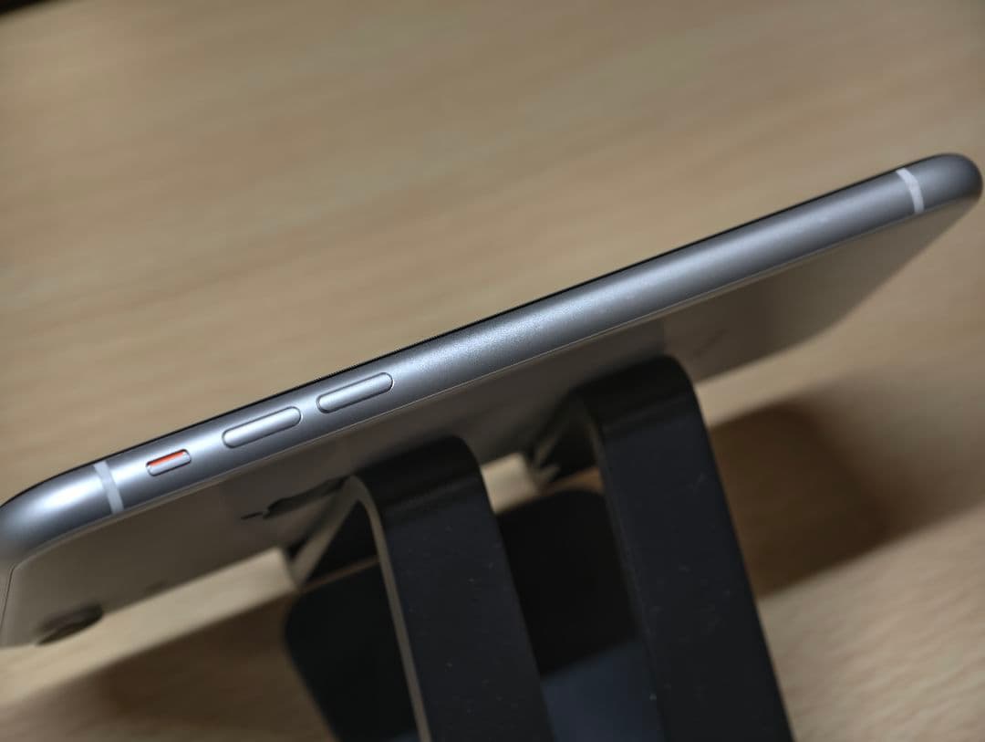 iPhone XR 128GB ホワイト