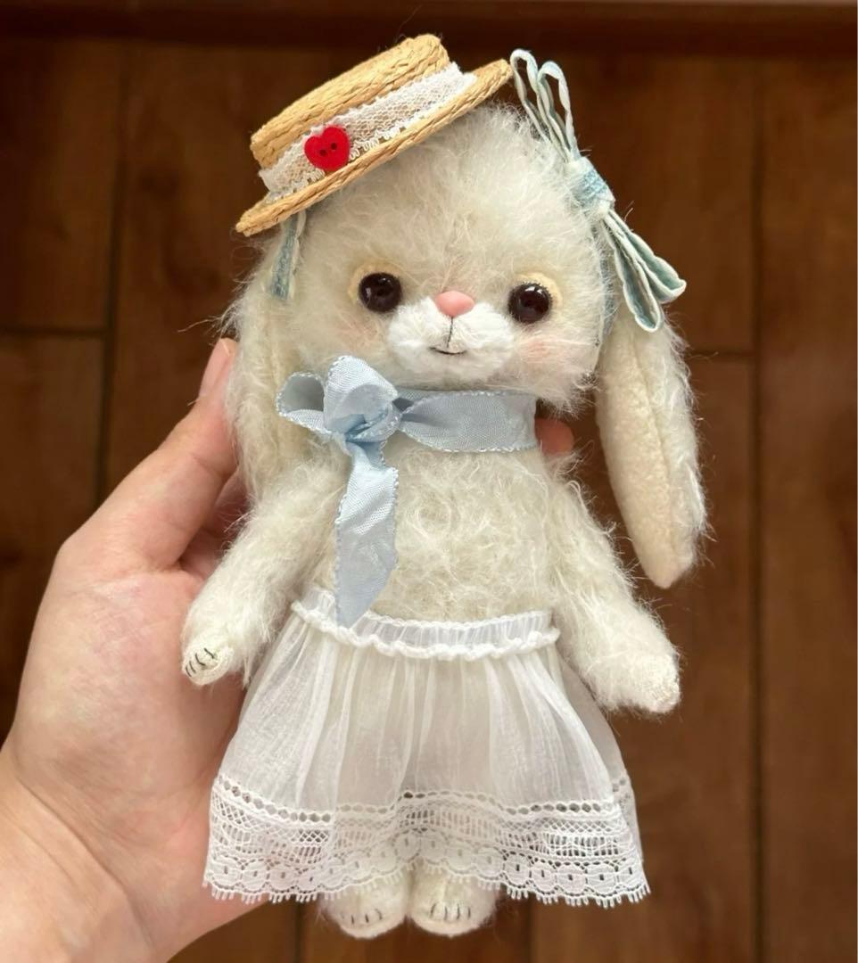 良い子ちゃんの仔兎 ぬいぐるみ アーティストベア 海外作家様 ハンドメイド