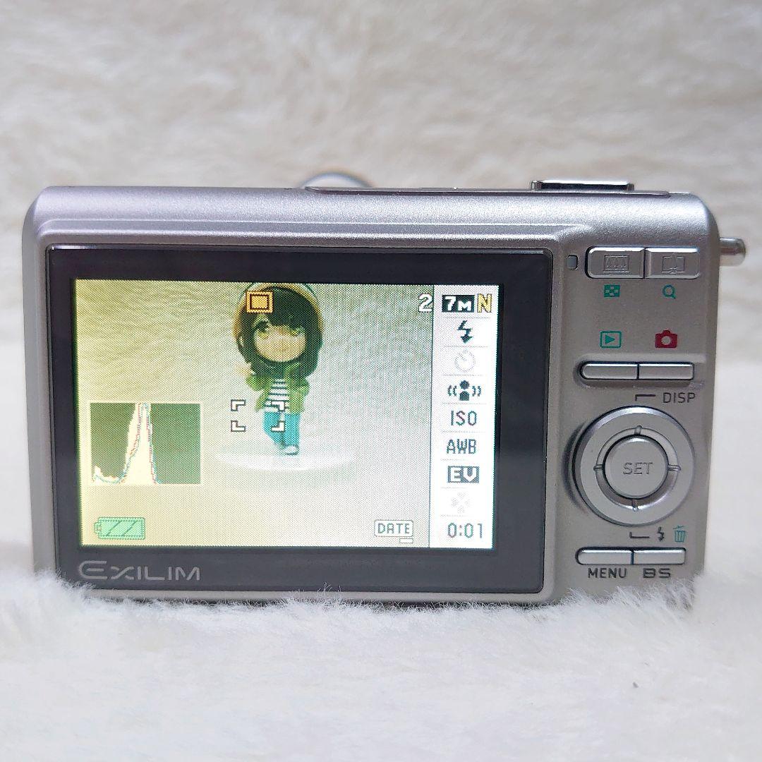 ✨美品✨CASIO EXILIM EX-Z75 シルバー 動作品 デジカメ