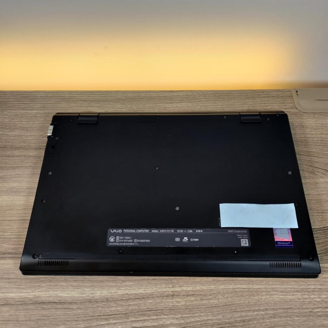 [美品] VAIOPro とっても軽いオフィス付きノートパソコンVJPJ11C