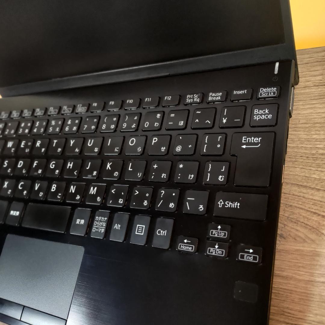 [美品] VAIOPro とっても軽いオフィス付きノートパソコンVJPJ11C