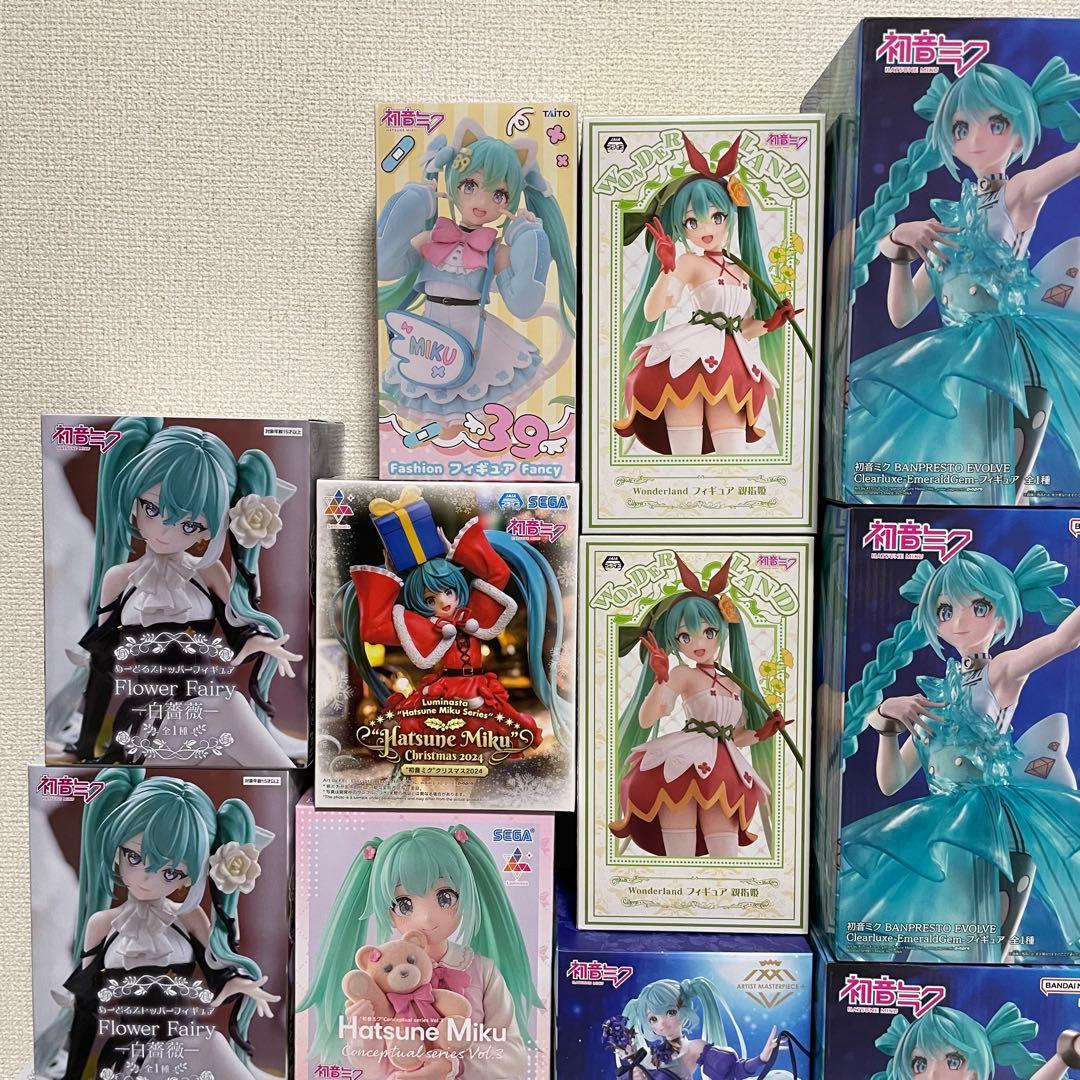 新品未開封　初音ミク　プライズ　フィギュア　25個　まとめ売り
