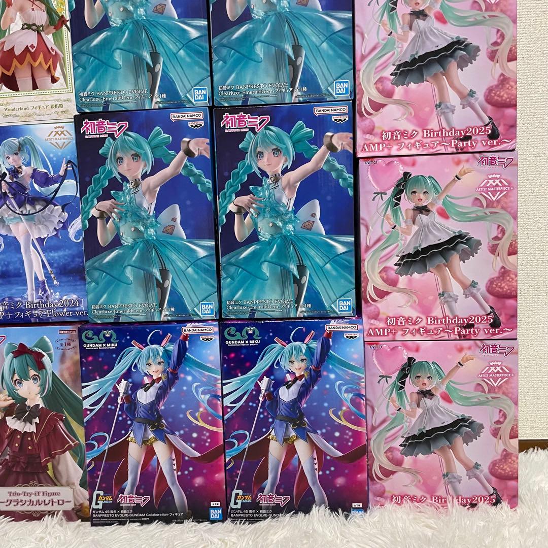 新品未開封　初音ミク　プライズ　フィギュア　25個　まとめ売り