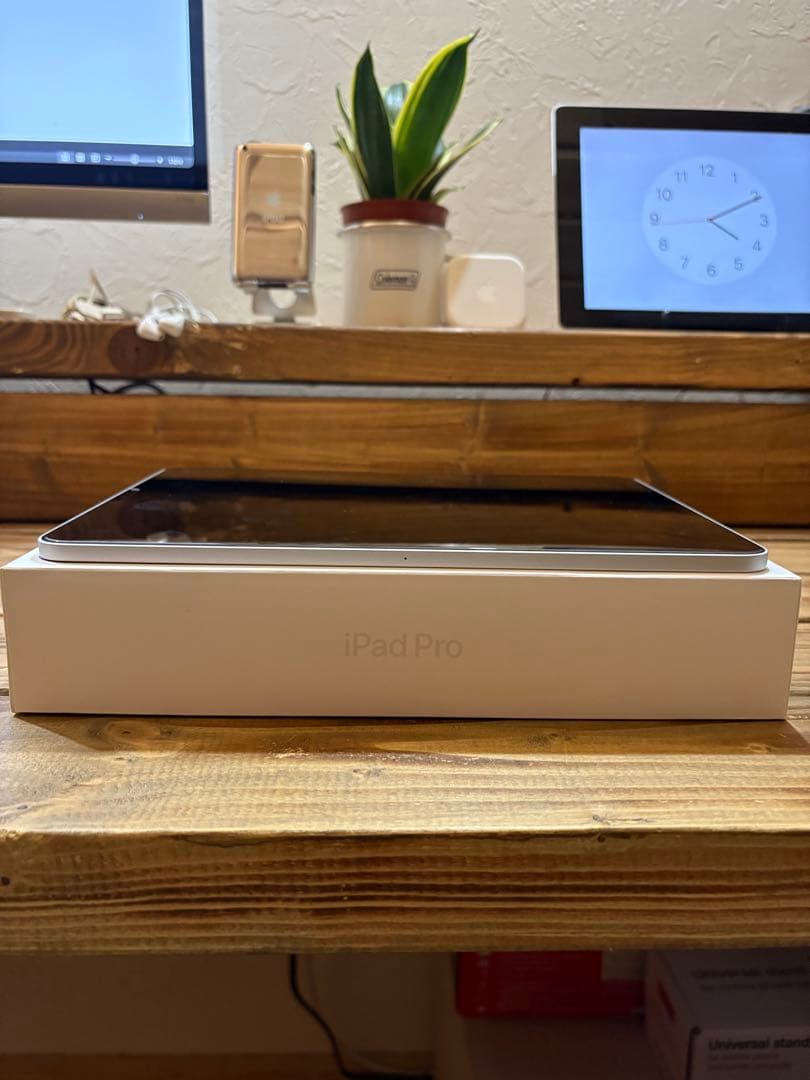 （美品・バッテリ98%）iPad pro 11 第四世代