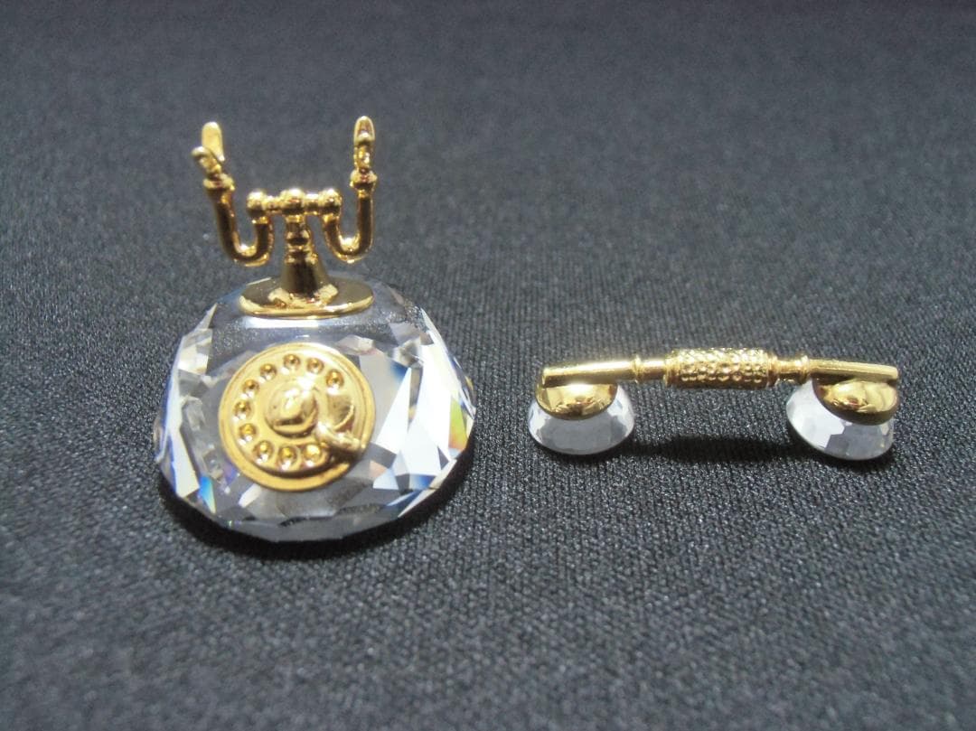 SWAROVSKI カットクリスタル 電話型置物　A039