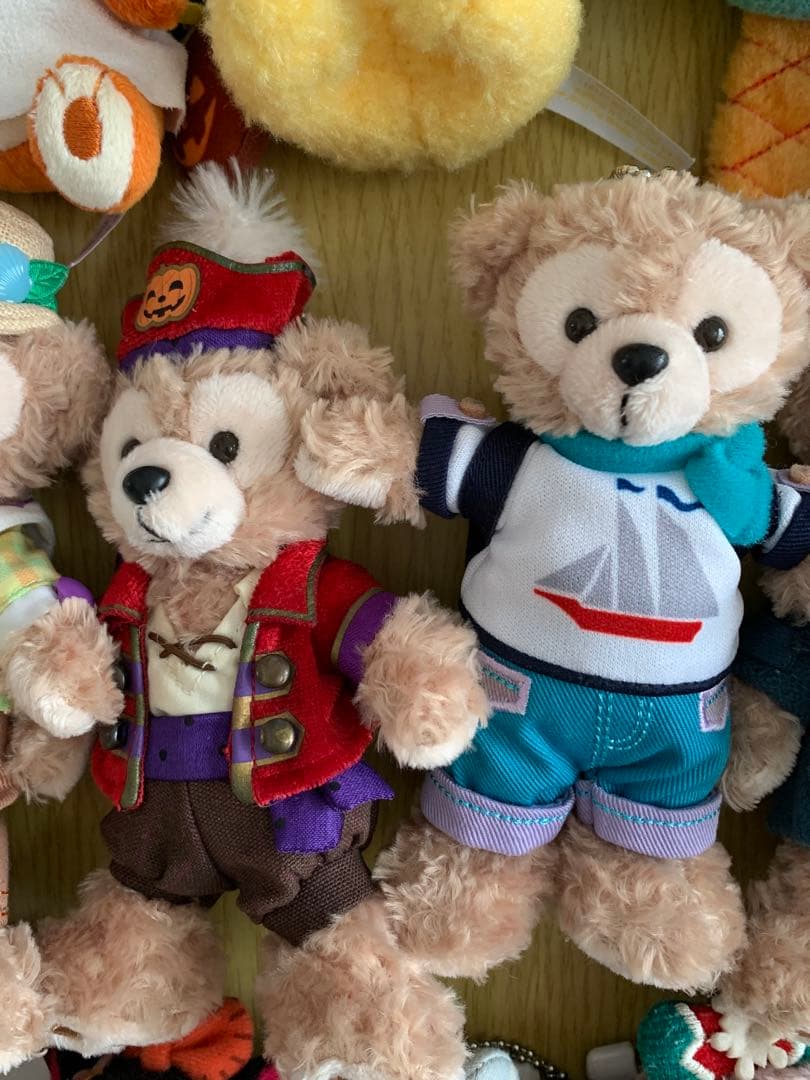 ディズニーぬいぐるみバッジストラップキーチェーンまとめ売りダッフィーシェリーメイ
