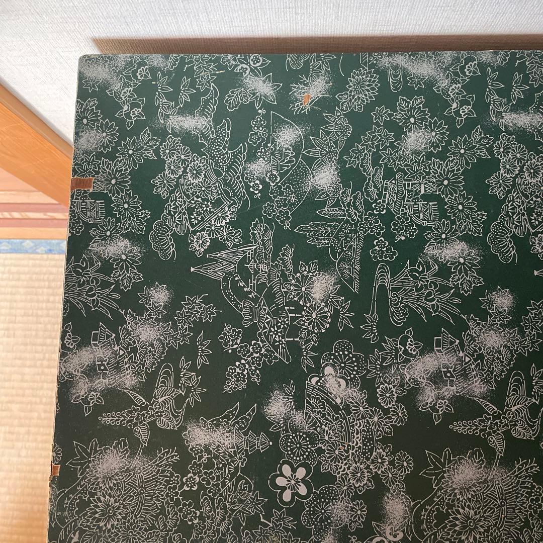 昭和レトロ　木製花柄チェスト 4段緑色　和箪笥