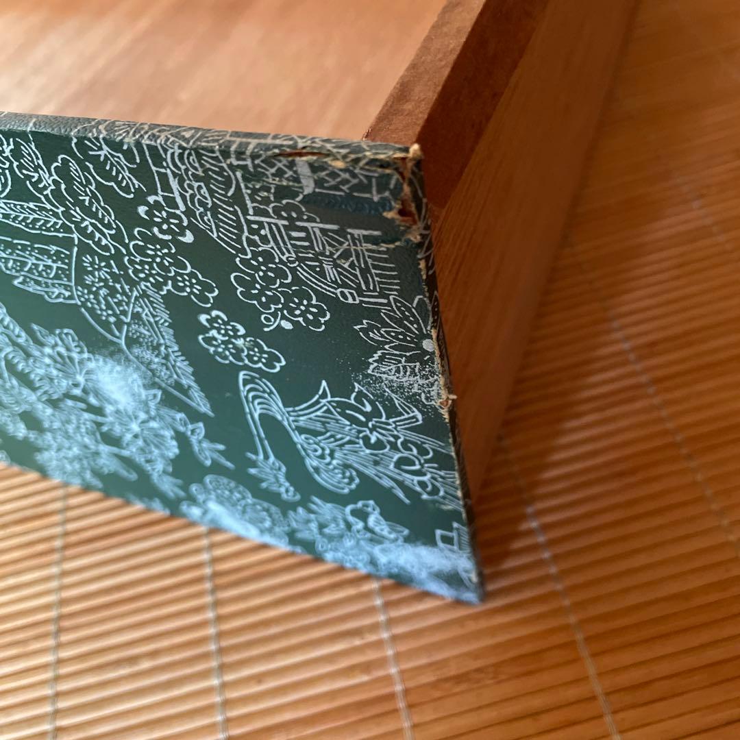 昭和レトロ　木製花柄チェスト 4段緑色　和箪笥