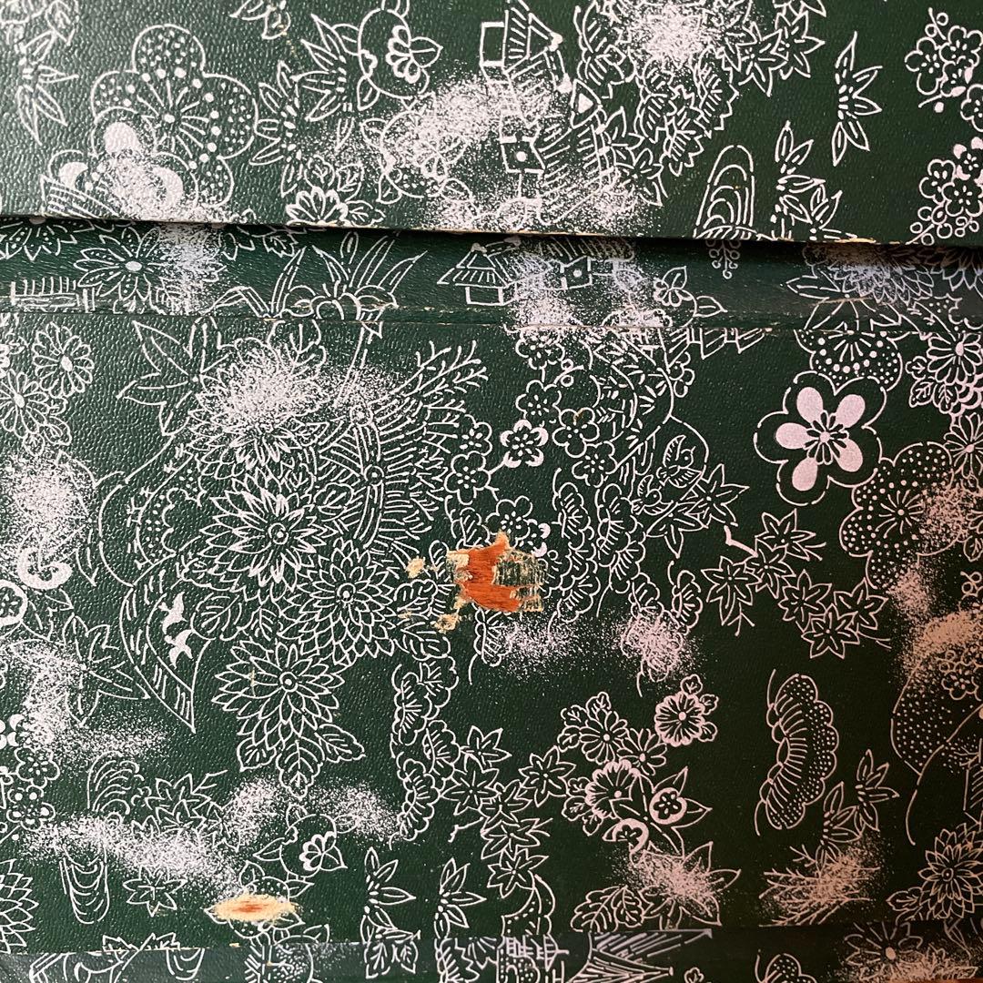 昭和レトロ　木製花柄チェスト 4段緑色　和箪笥