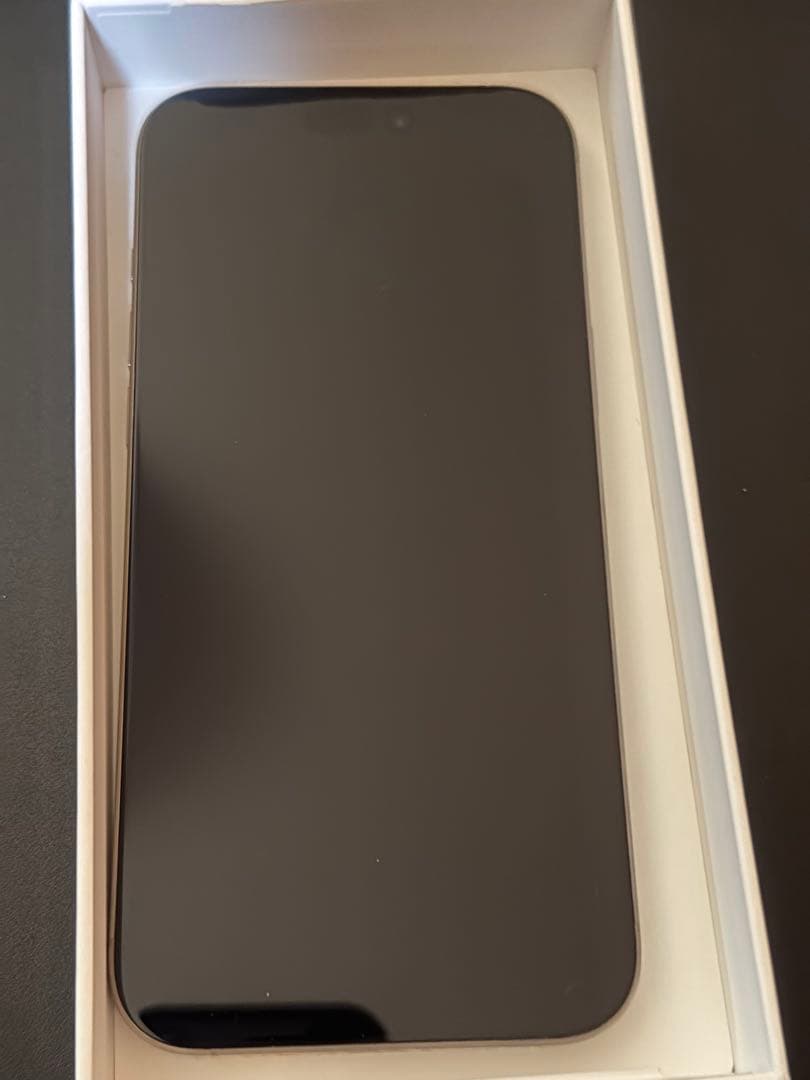 iPhone 16 Pro Max 256GB ナチュラルチタニウム 本体