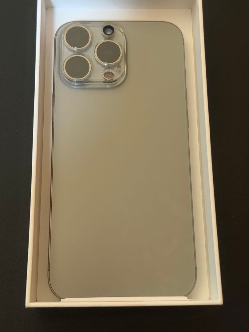 iPhone 16 Pro Max 256GB ナチュラルチタニウム 本体