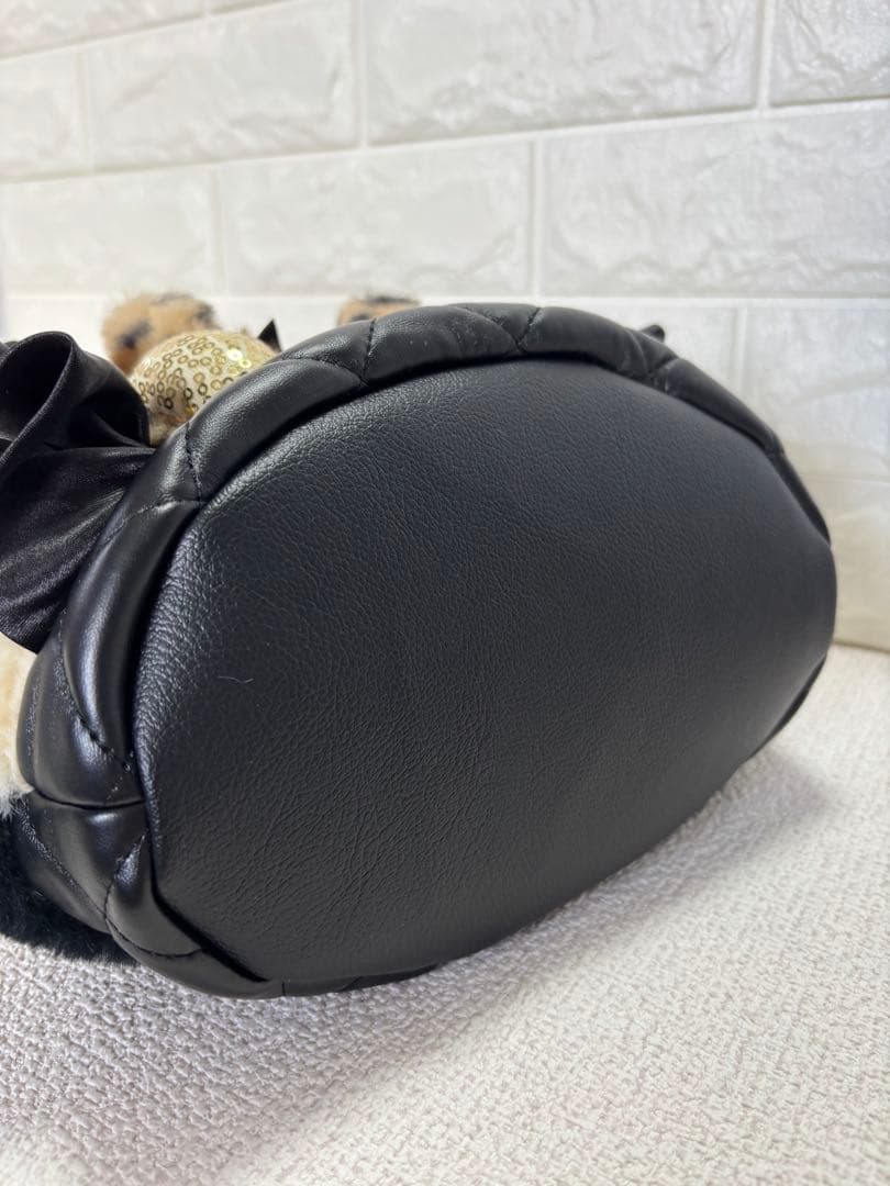 黒*こ様 コヤンイサムチョン　ハンドメイド　丸底ファー巾着バッグ　ヒョウ柄うさち