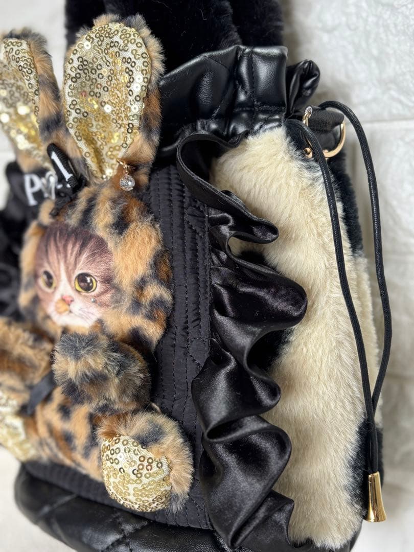 黒*こ様 コヤンイサムチョン　ハンドメイド　丸底ファー巾着バッグ　ヒョウ柄うさち