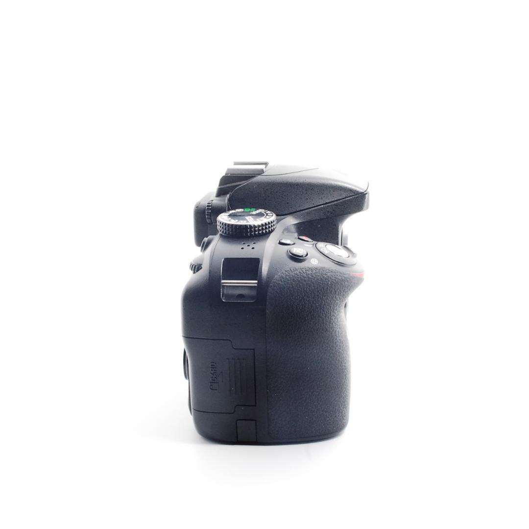Nikon D3300✨手振れ補正付！一眼レフカメラ スマホ転送 初心者向け