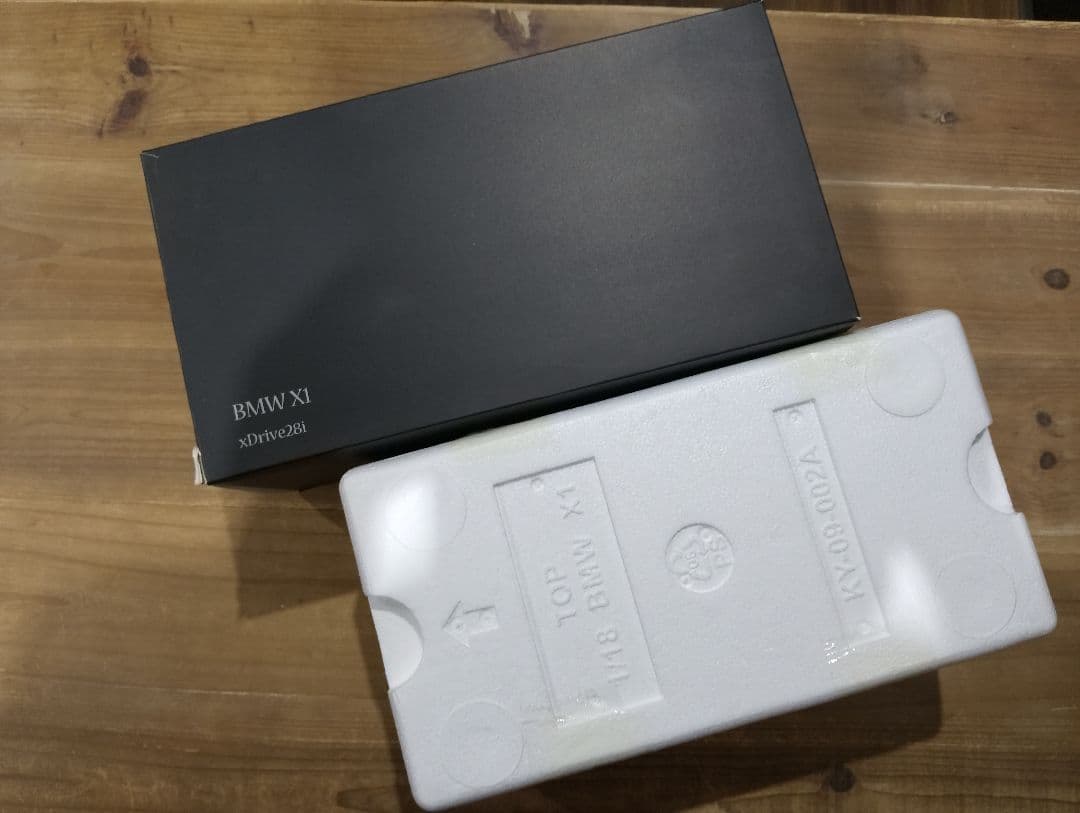 1/18 京商　 X1 xDrive28i ミニカー　サファイアブラック