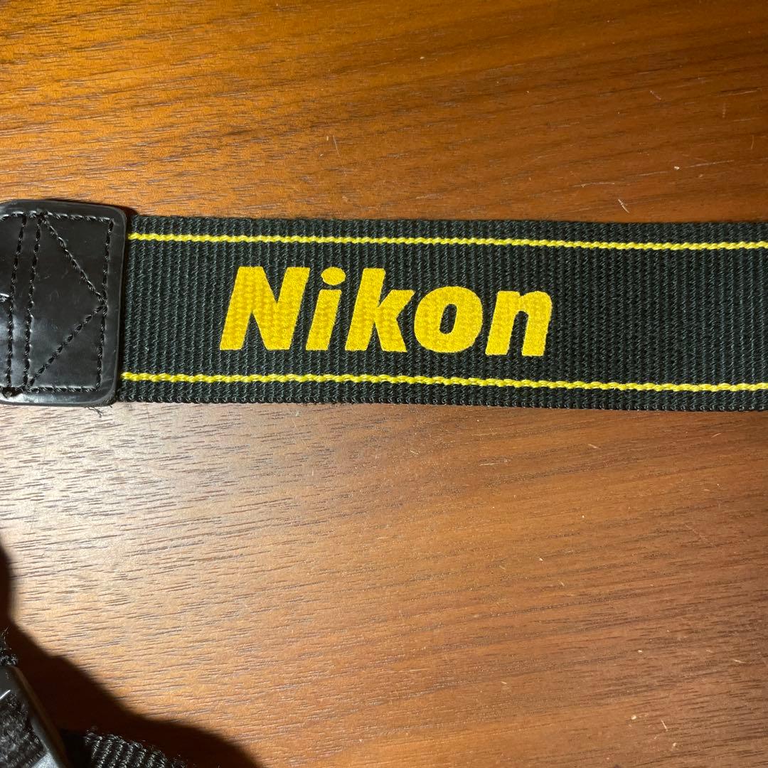 ニコン一眼レフD7000＆Nikkor17-55mmF値2.8広角レンズ5点セッ