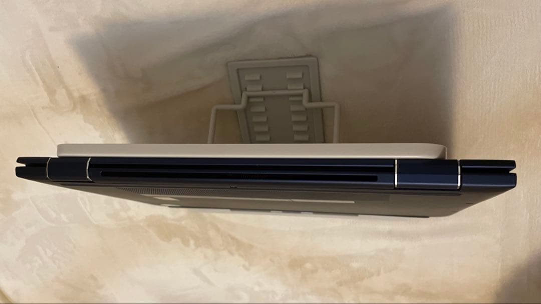 美品HP Elite DragonflyG1i7/16/512GB オフィス付き