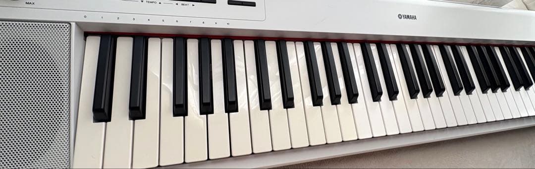 Yamaha 電子ピアノ シルバー