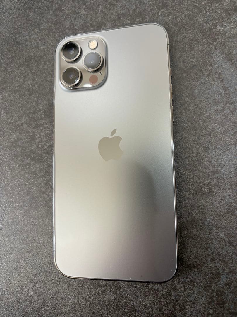 iPhone12 Pro Max 本体　ケース　充電コード