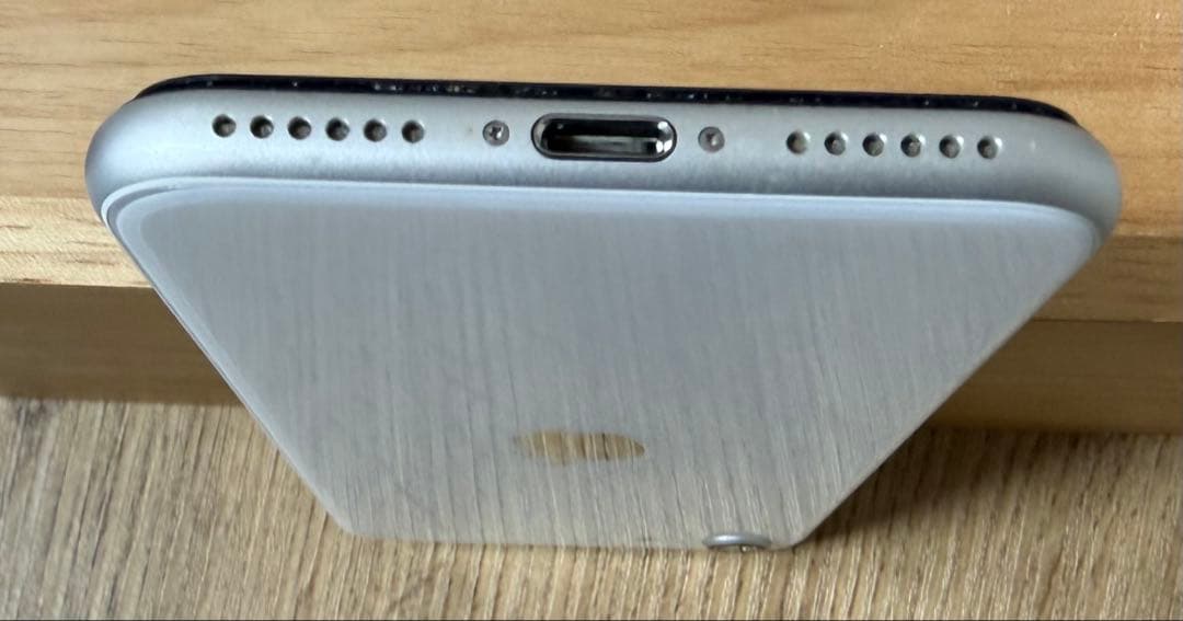 iPhone SE 2 第2世代 128GB ホワイト