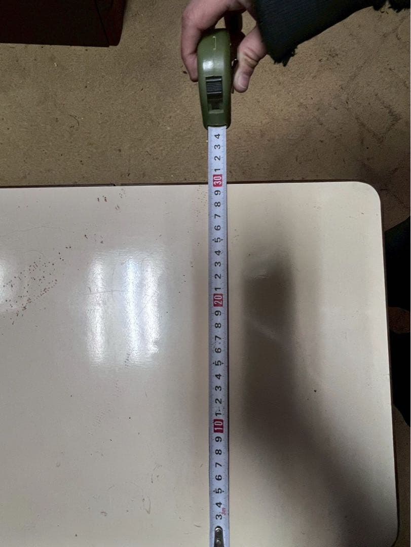 ブラウン木製サイドテーブル 引き出し付き