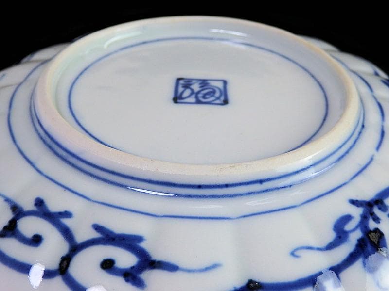 大聖寺伊万里　金襴手　紋章に菊花皿 　5寸皿　D174AS-COe