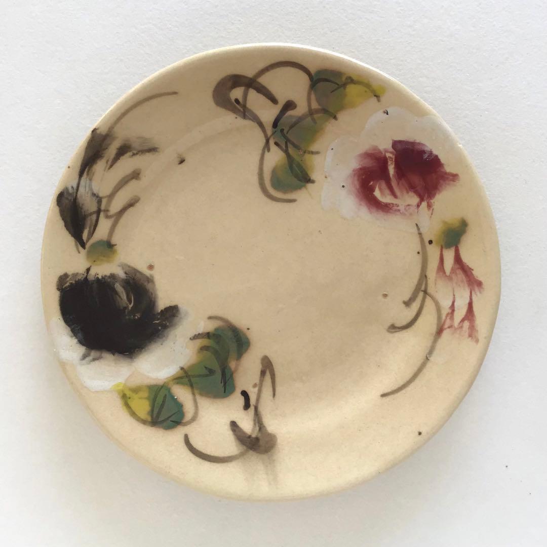 ヴィンテージ　ソンベ焼　ベトナムの丸皿　直径21.5cm ２枚セット