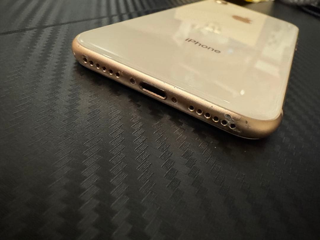 iPhone8 64GB SIMロックなし