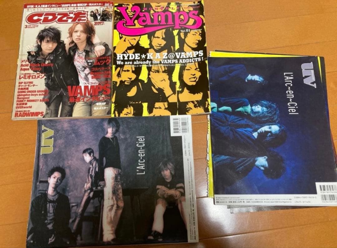 未開封 HYDE IS DEAD 写真集　ラルク ビデオ・雑誌セット