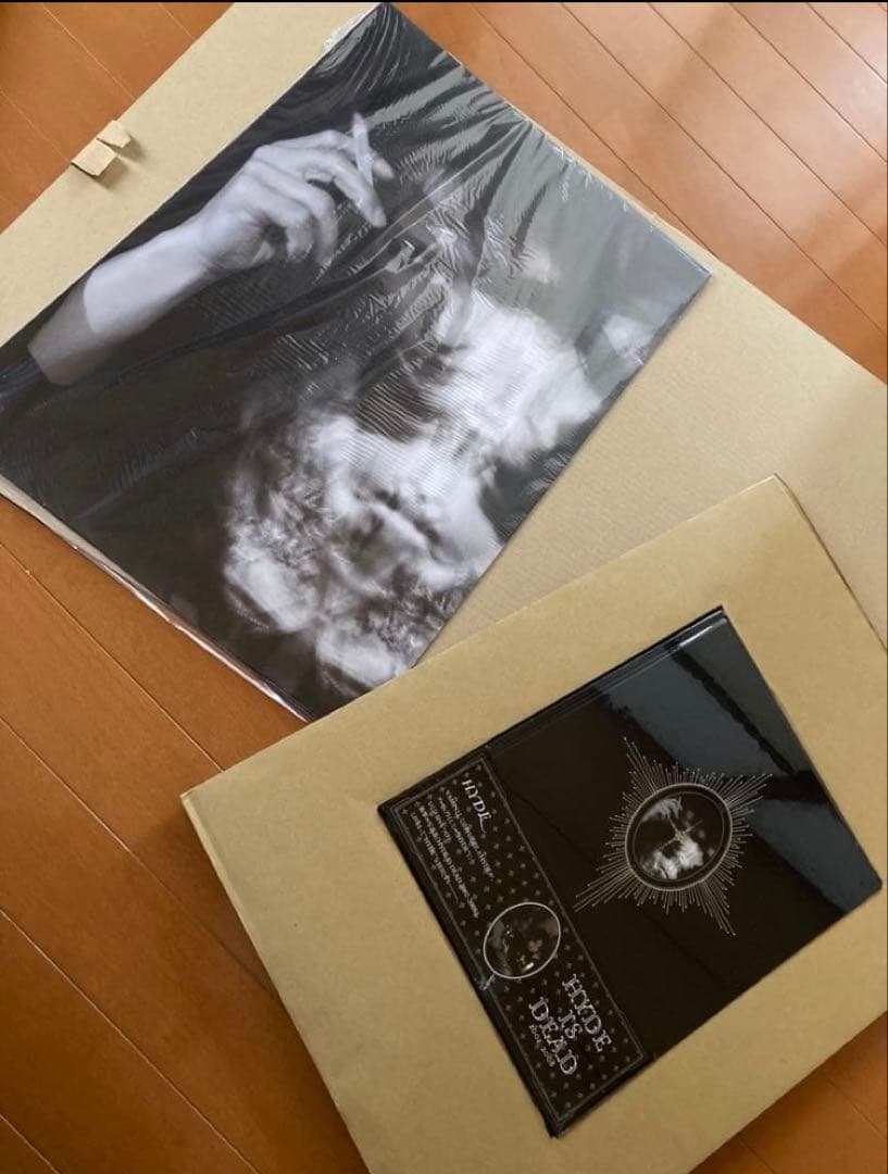 未開封 HYDE IS DEAD 写真集　ラルク ビデオ・雑誌セット