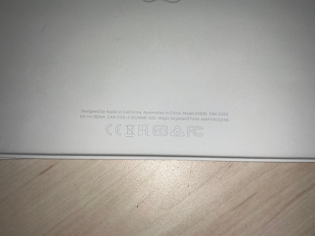 純正　Magic Keyboard Folio iPad 第10世代用