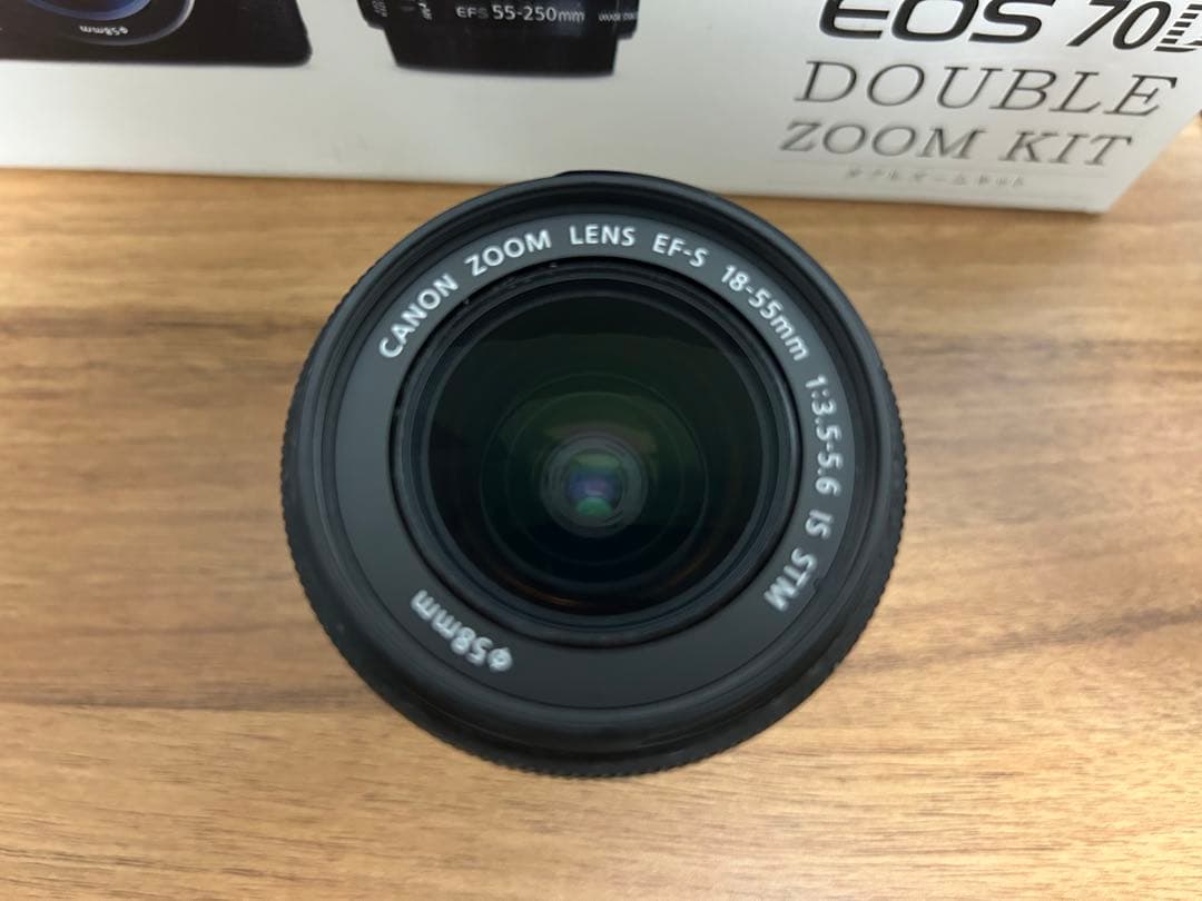 キャノン【Canon】EOS70D ダブルズームキット➕パンケーキレンズのセット