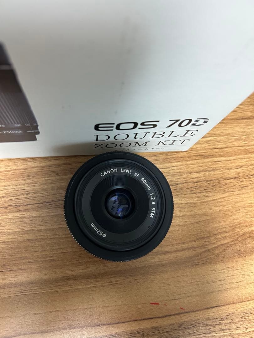 キャノン【Canon】EOS70D ダブルズームキット➕パンケーキレンズのセット
