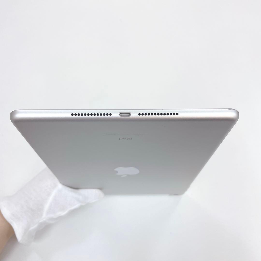 iPad 第5世代 32GB Cellular+Wifiモデル T-406