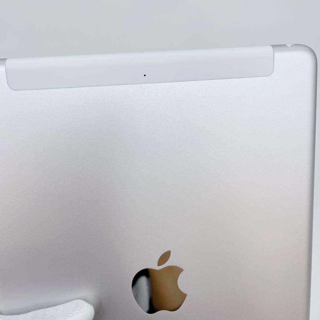iPad 第5世代 32GB Cellular+Wifiモデル T-406