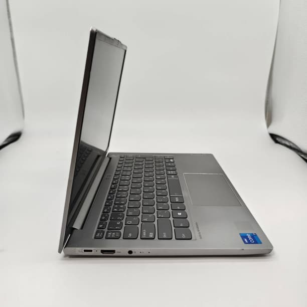 第11世代 i7 バッテリ◎ フルHD レノボ 13 SSD512GB オフィス