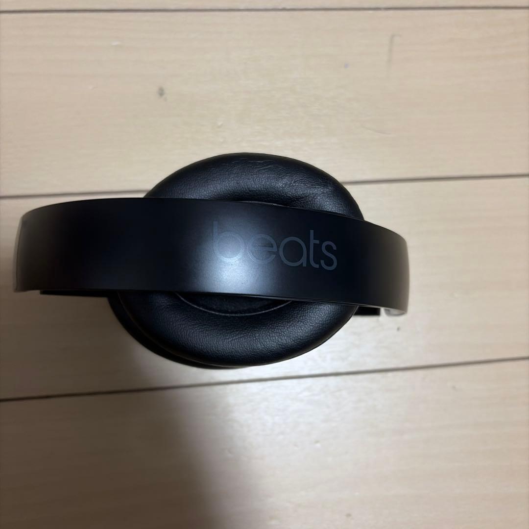Beats ブラック ワイヤレスヘッドホン
