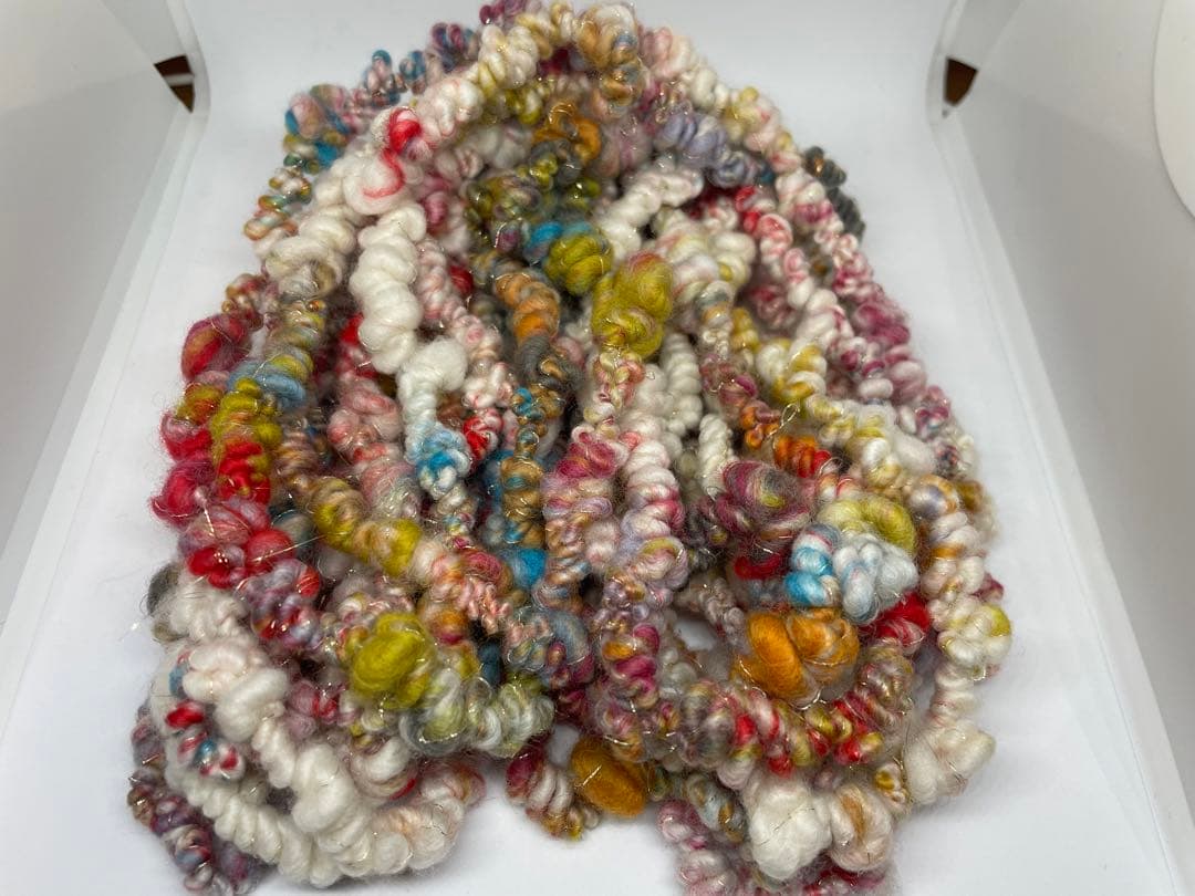 アートヤーン(234)  約52g  1487円