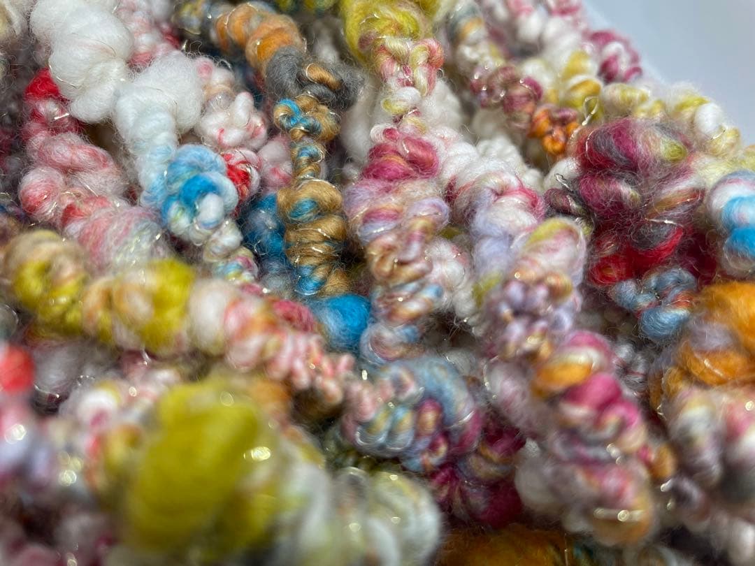 アートヤーン(234)  約52g  1487円