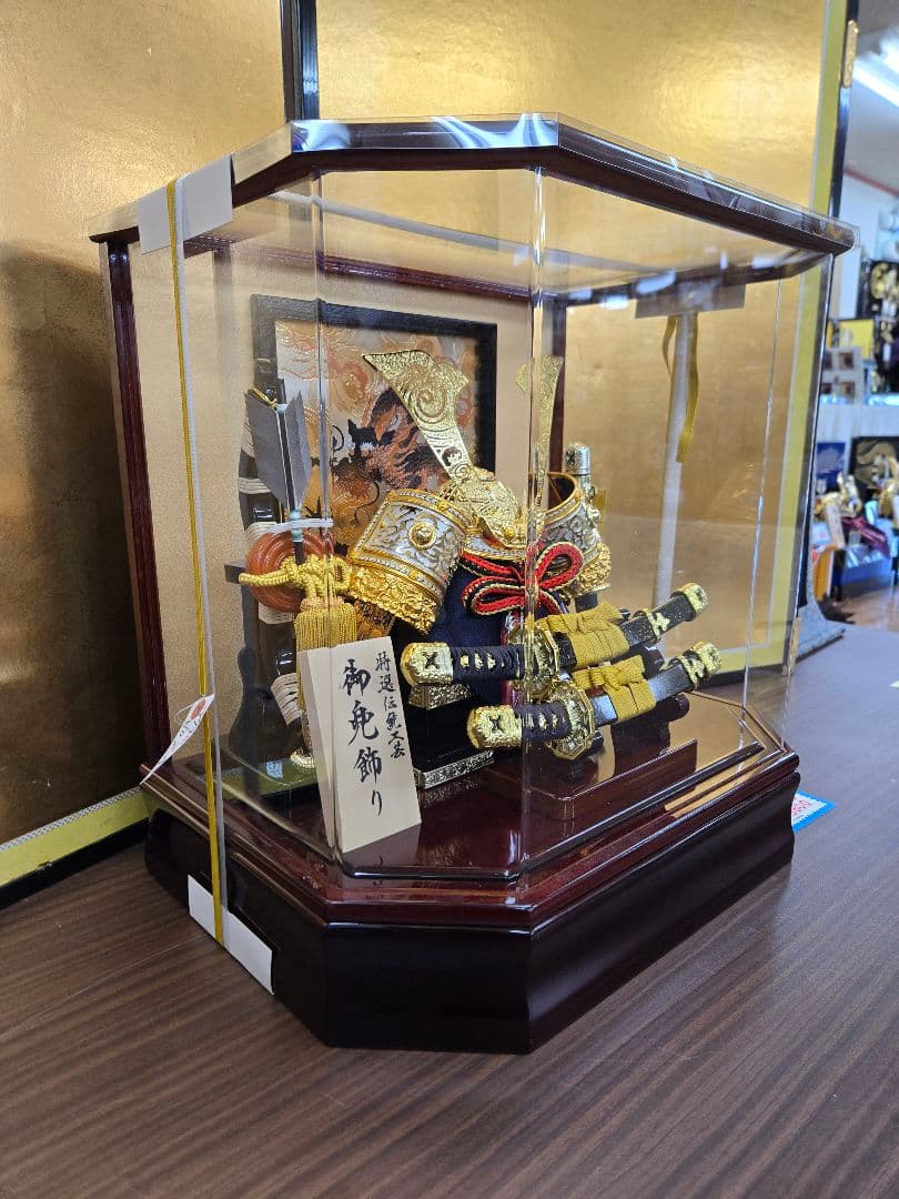 【一点限り】五月人形　兜　鍬形　ケース飾り　K23