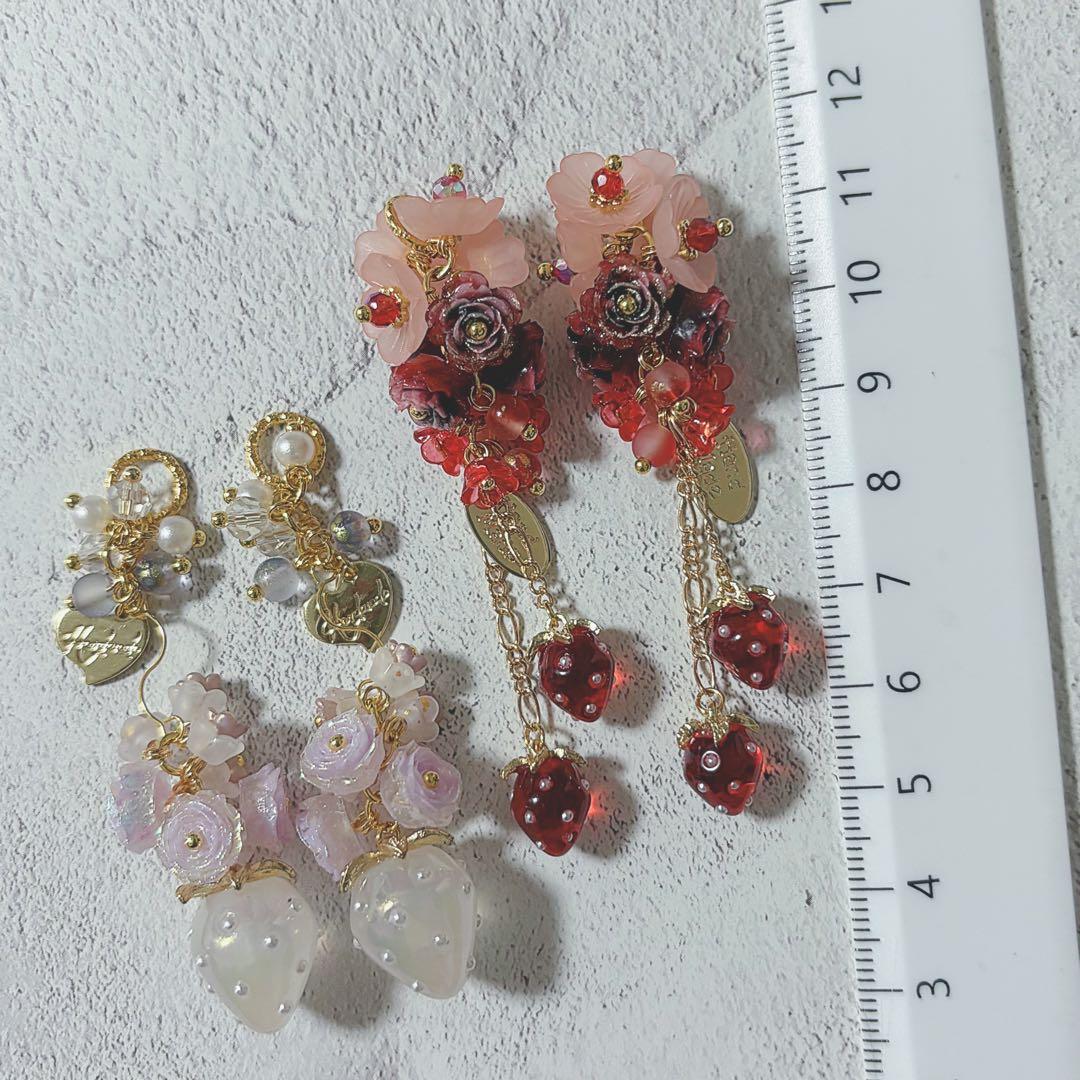 No.203 いちごチャーム　2ペア