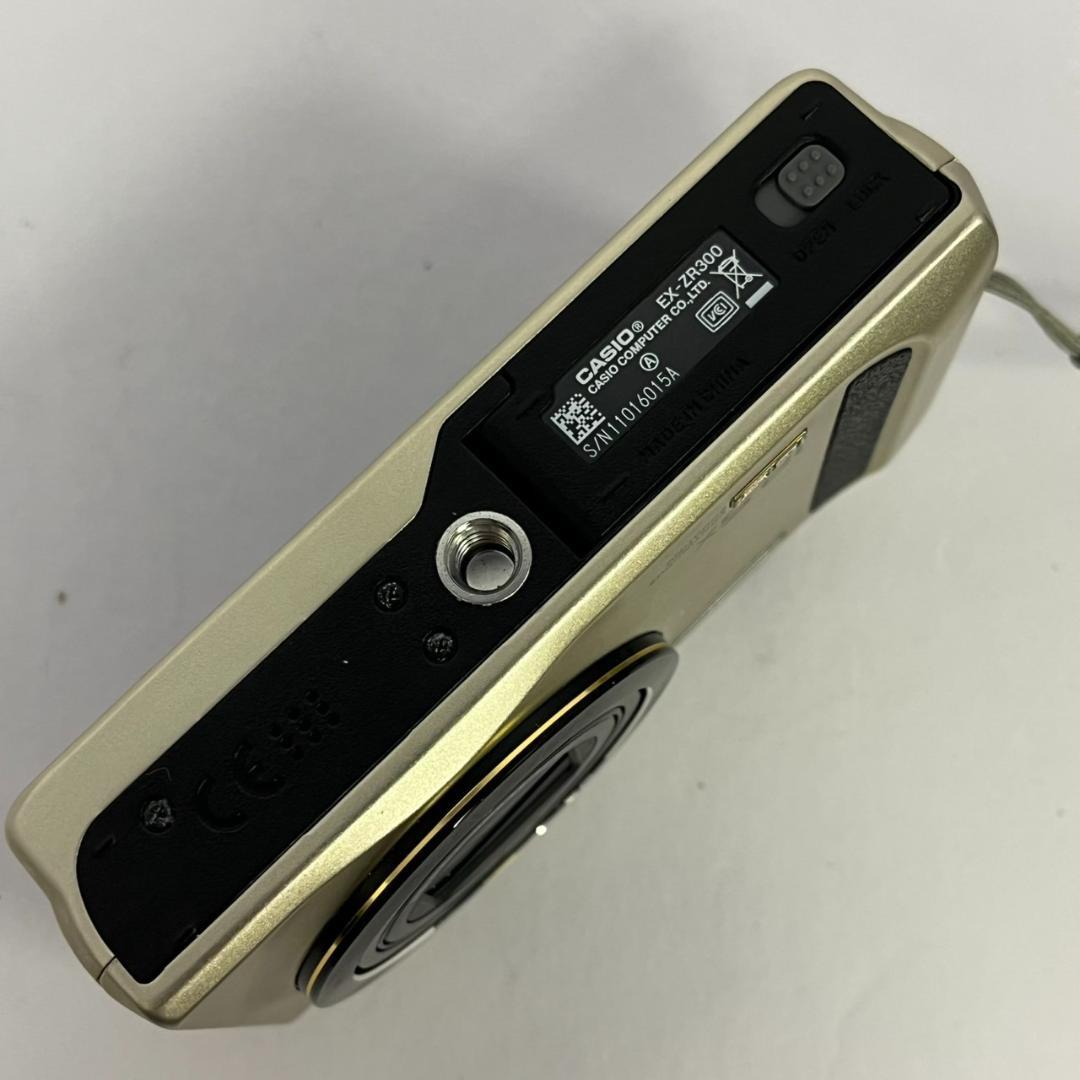 J*C様 【ジャンク】CASIO EXILIM EX-ZR300 デジタルカメラ