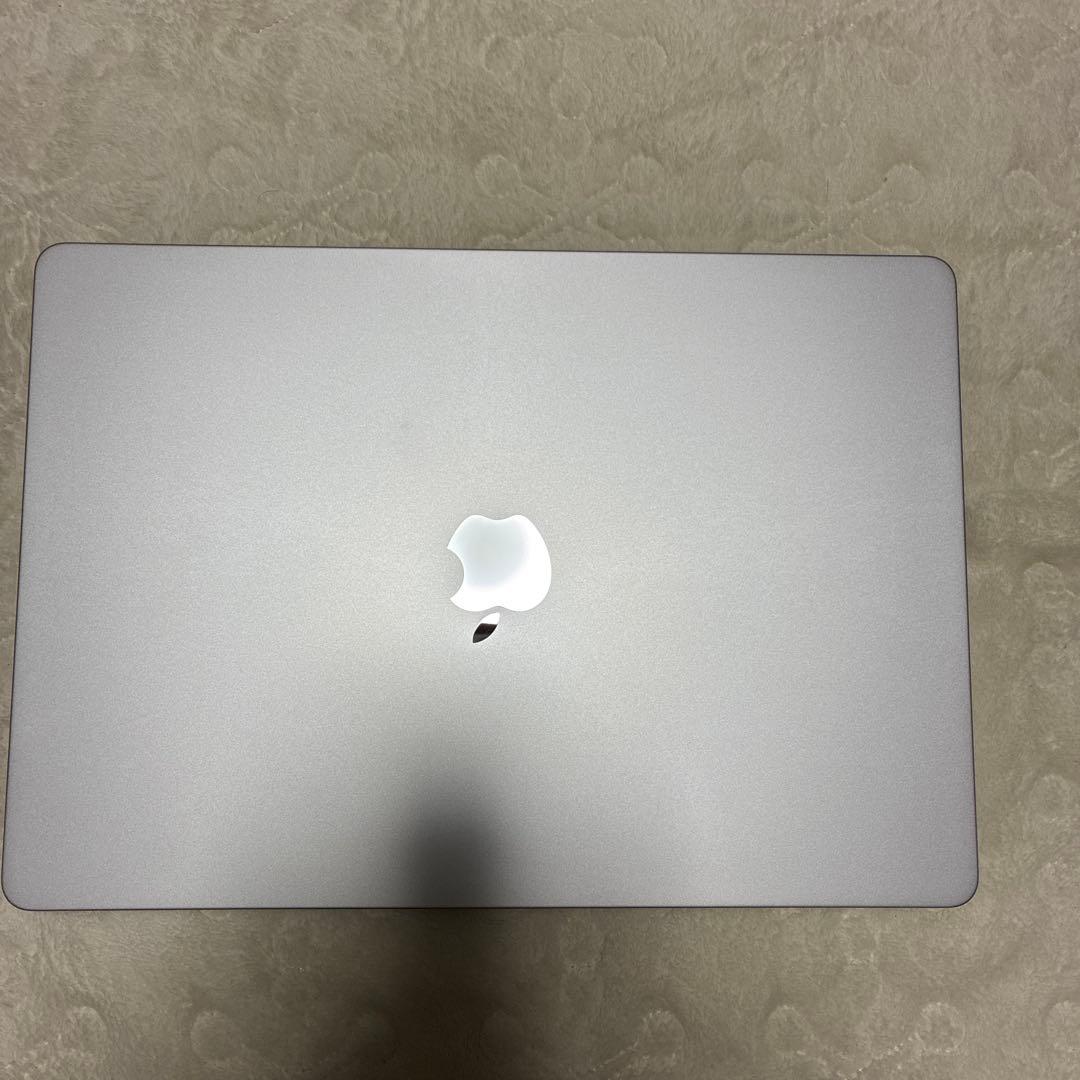 MacBook Air 15インチM4チップ　16GBメモリ256GBストレージ