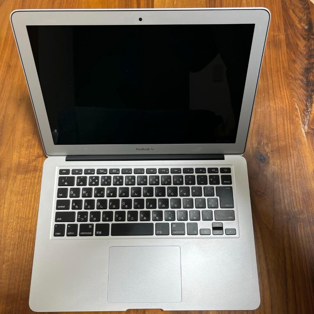 MacBook Air 2015 13インチ 充電回数63回　バッテリー良好